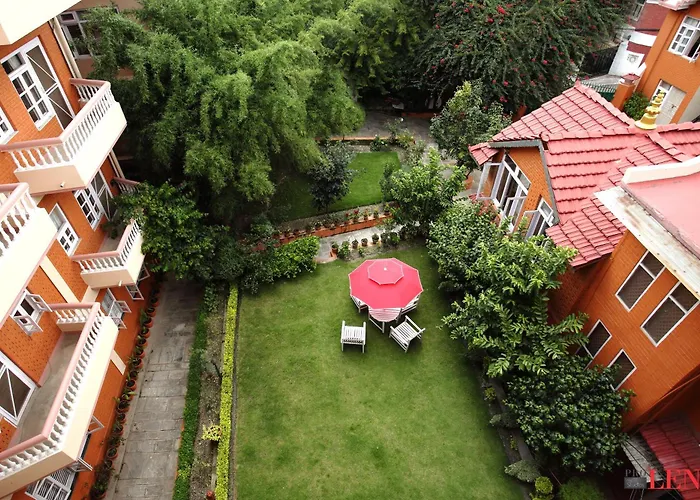 Melungtse Apartment *